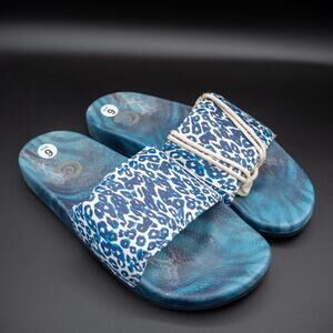 Johnny Was Calme Blue Tiger Cushioned Pool Slides & Dust Bag Size 9